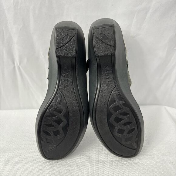 Naot Sandals Womens Size 11 Leather Wedge Pewter Rhinestone - Picture 8 of 8